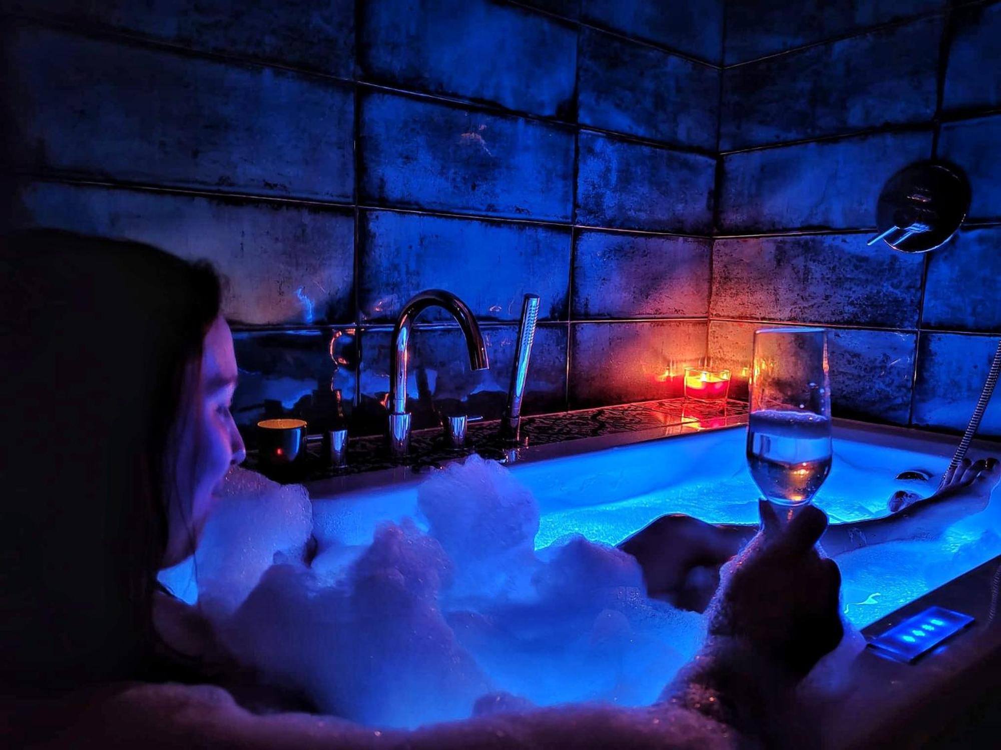 Bajkowa Chata 3 Magiczne Domki Jacuzzi Мурзасичле Екстериор снимка
